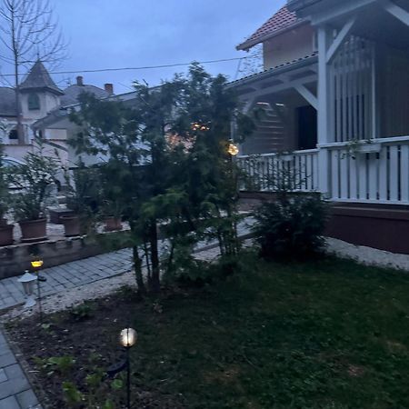 Szem-S Vendeghaz Hotel Balatonszárszó Eksteriør billede