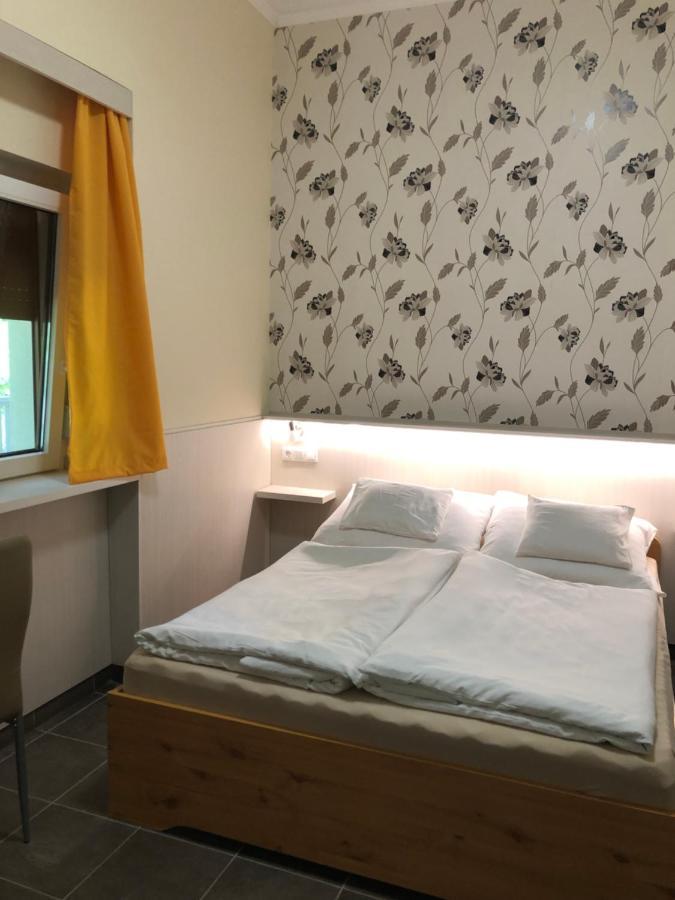 Szem-S Vendeghaz Hotel Balatonszárszó Eksteriør billede
