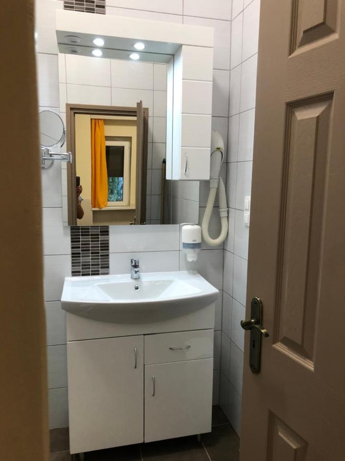 Szem-S Vendeghaz Hotel Balatonszárszó Eksteriør billede