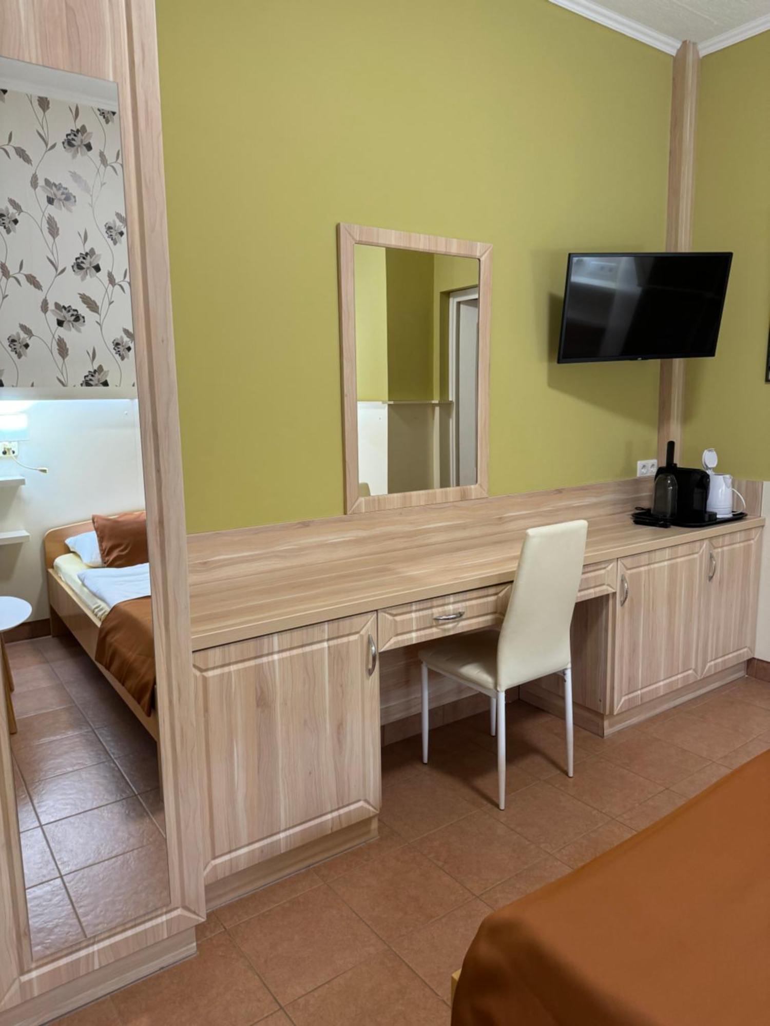 Szem-S Vendeghaz Hotel Balatonszárszó Eksteriør billede