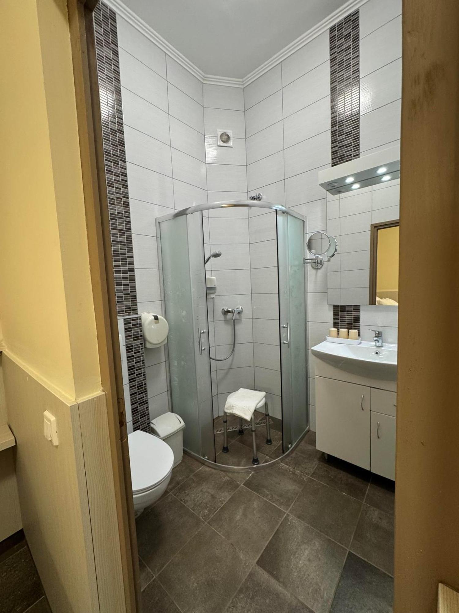 Szem-S Vendeghaz Hotel Balatonszárszó Eksteriør billede