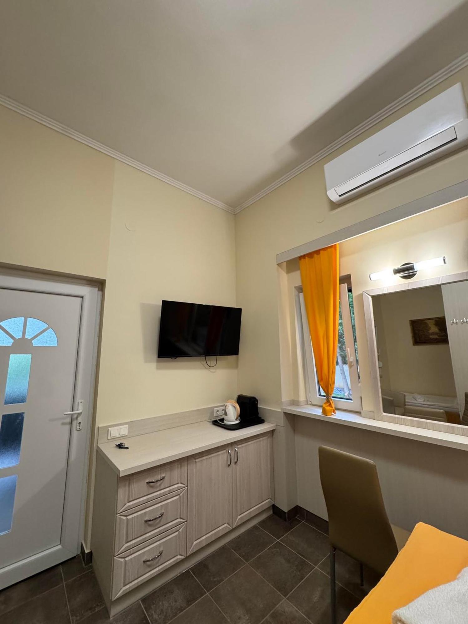 Szem-S Vendeghaz Hotel Balatonszárszó Eksteriør billede